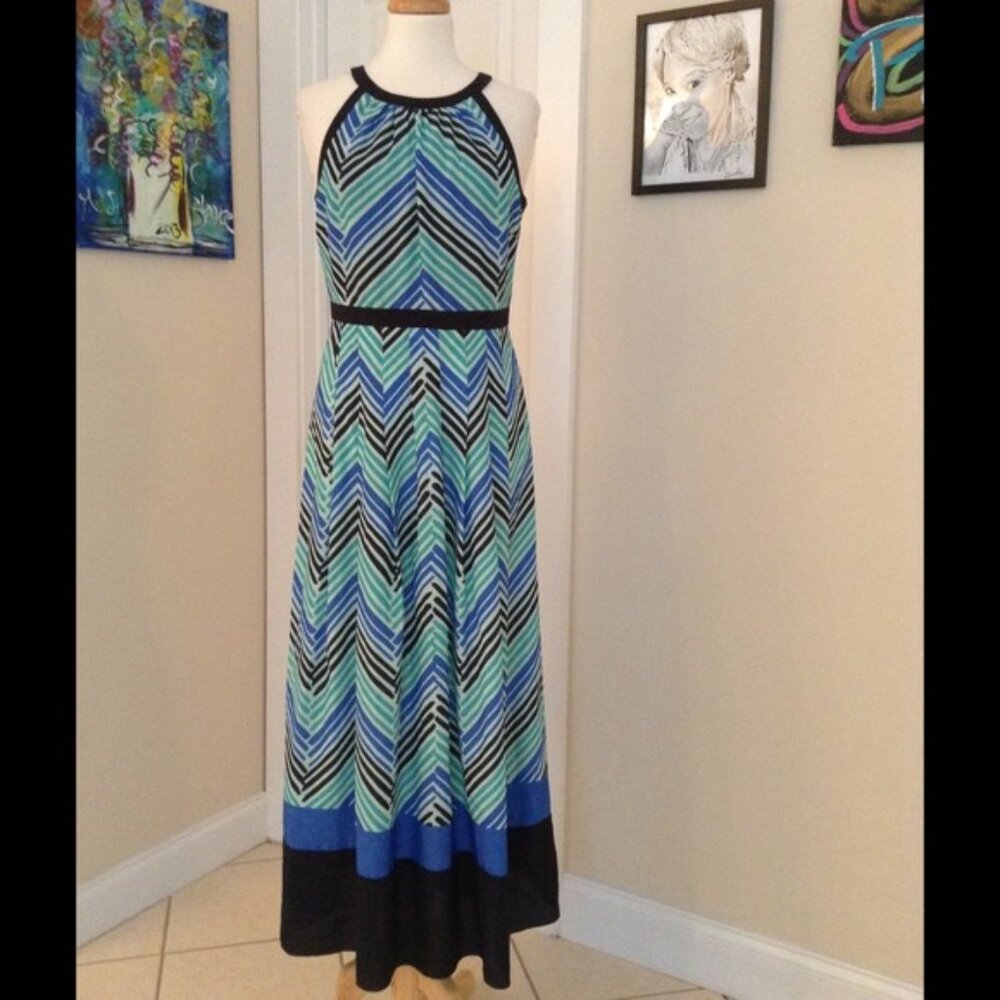 👍Ann Taylor Cutaway Shouler Dress (THUMBSUP)